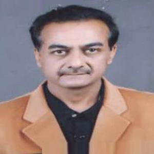 DR. AUSHUTOSH PUROHIT